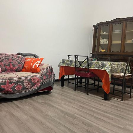 Holidays In Barbie'S Apartment Рим Екстер'єр фото