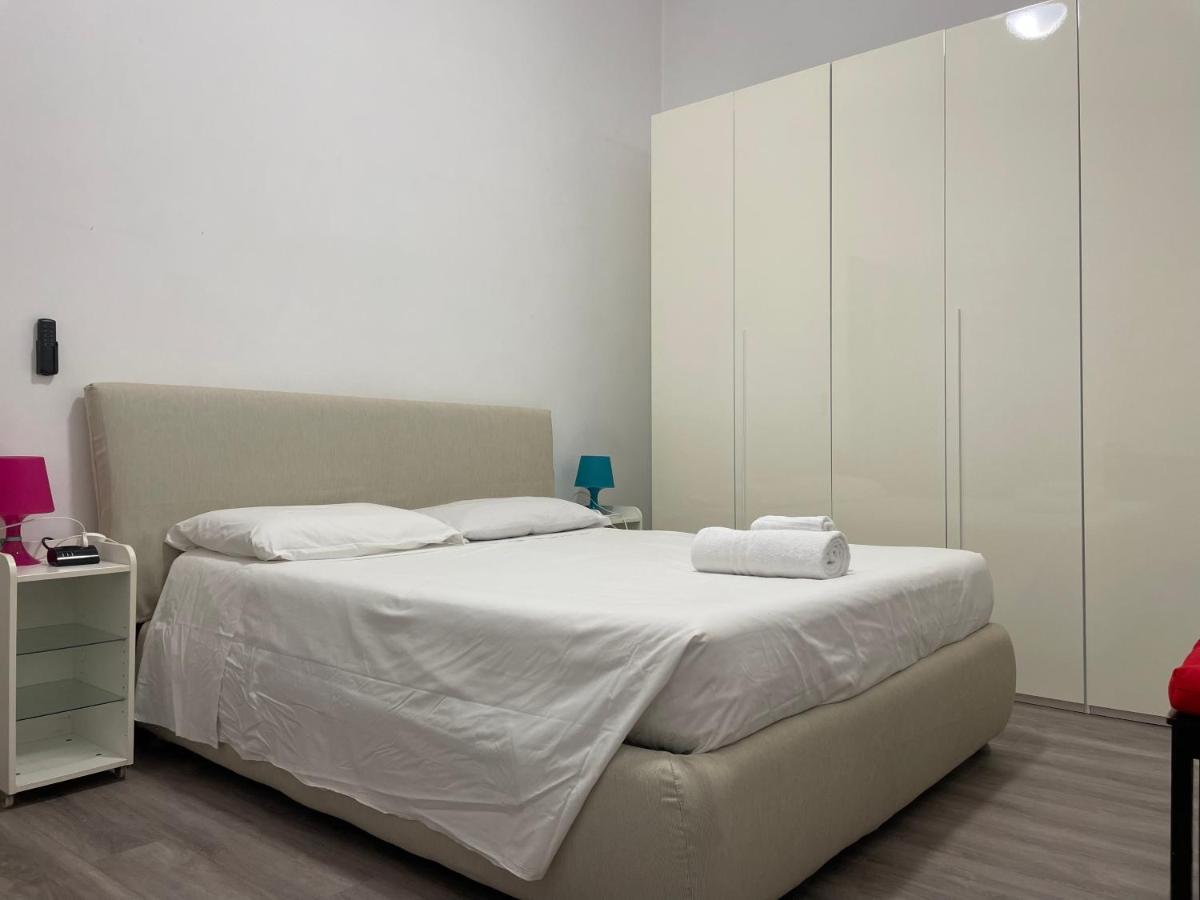 Holidays In Barbie'S Apartment Рим Екстер'єр фото