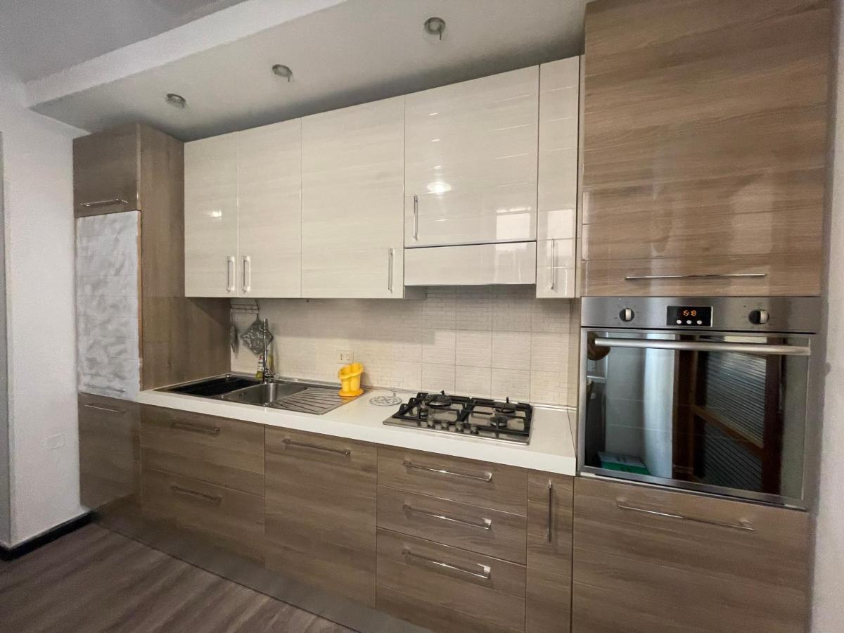 Holidays In Barbie'S Apartment Рим Екстер'єр фото